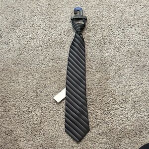 George Zipper Elegant Black Striped Tie